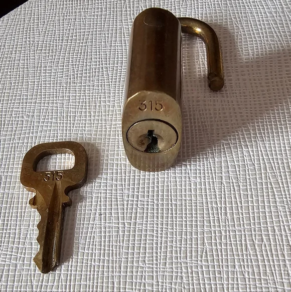 Louis Vuitton Brass Lock & Key #315 - Picture 5 of 6